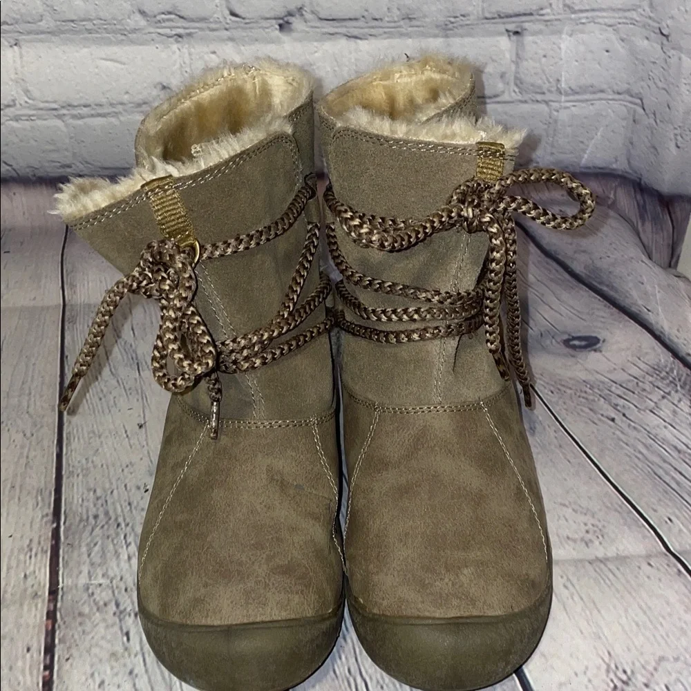 Eddie Bauer Suede Winter Boots Sz 6.5